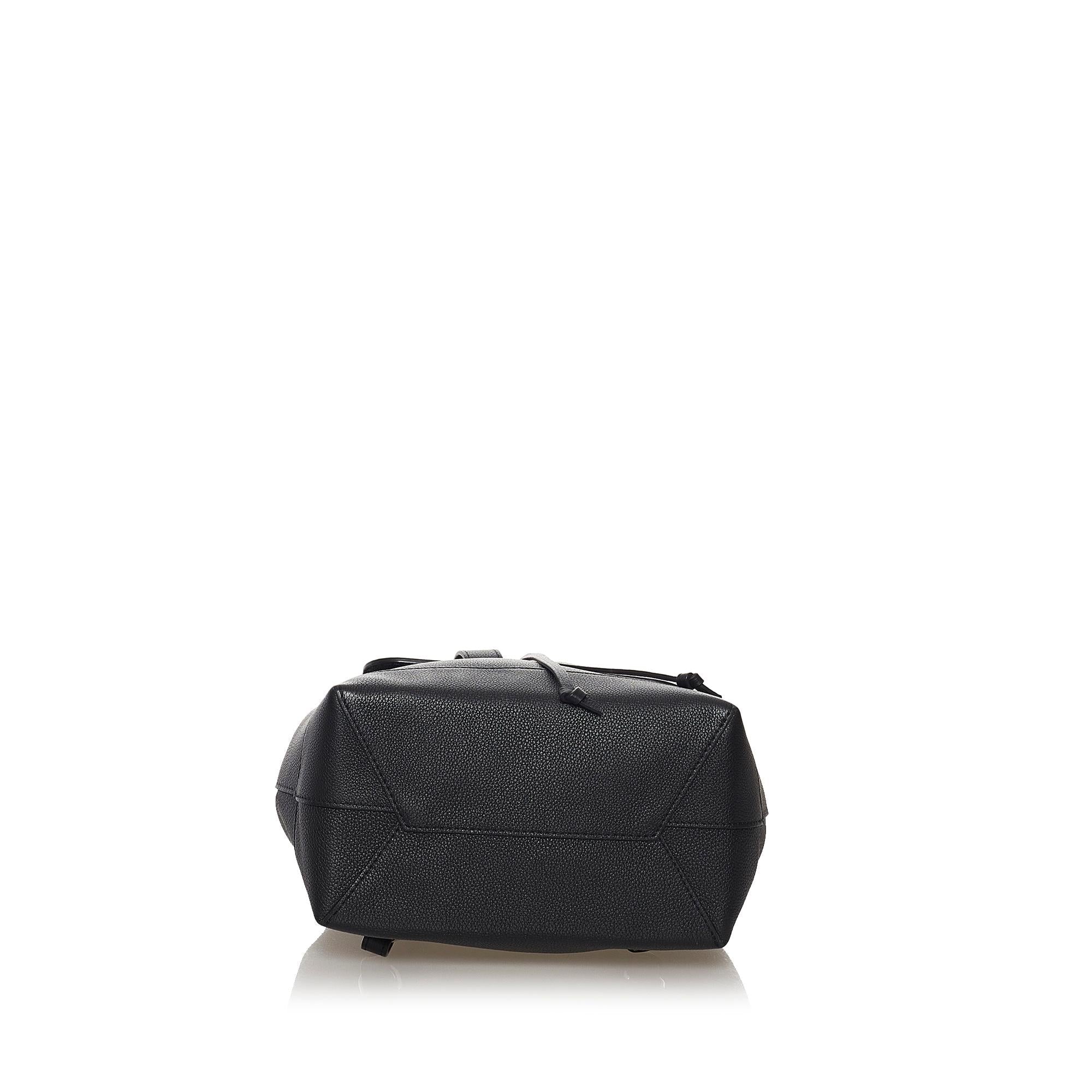 Louis Vuitton LockMe Backpack (SHG-37821) – Kilta Bags