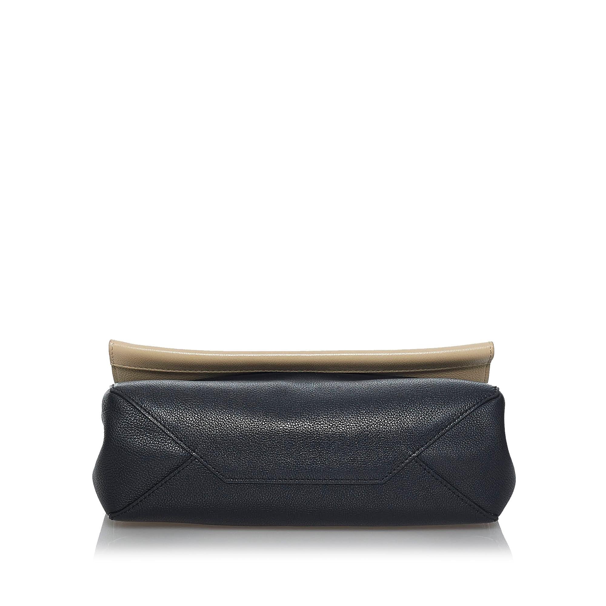 Louis Vuitton LockMe II Satchel (SHG-37419) – Kilta Bags