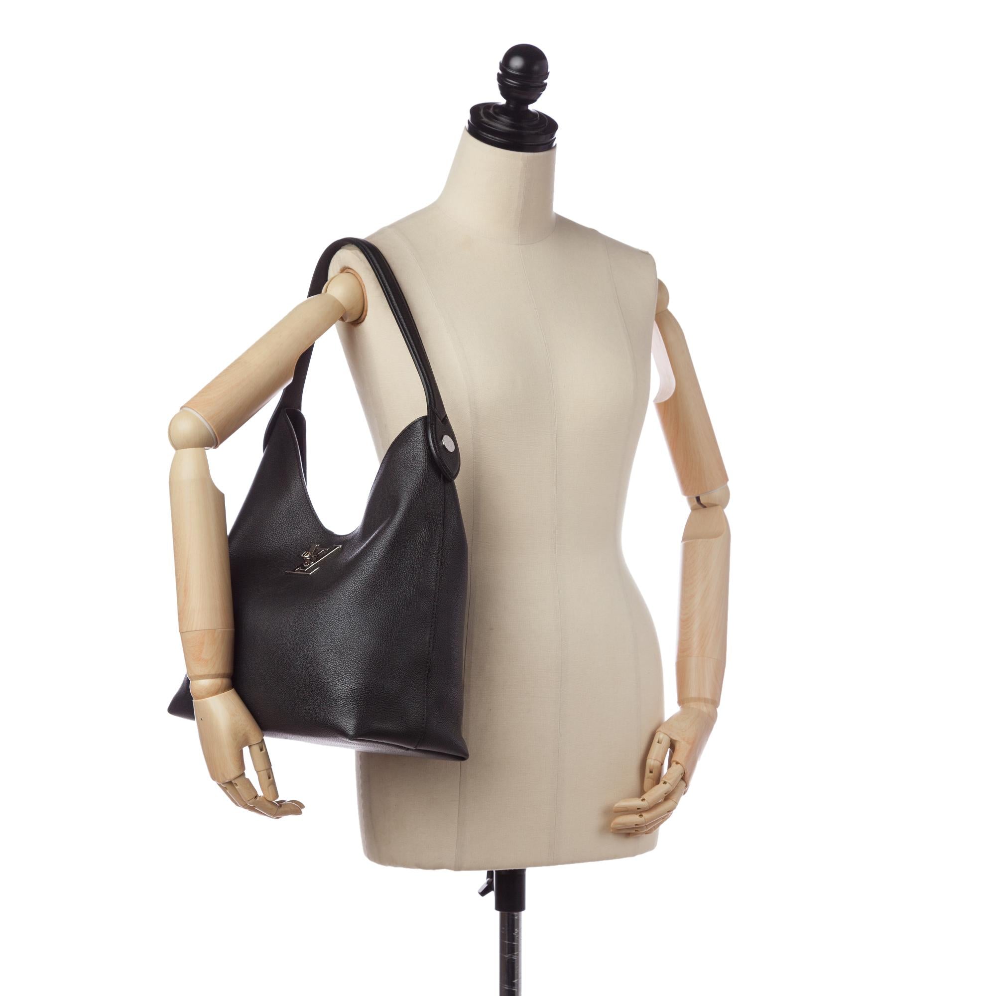 Louis Vuitton Lockme Hobo (SHG-37439) – Kilta Bags